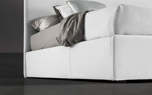 Chambre à pont avec lit blanc une place et demie - composée d'une porte longue, 4 portes moyennes, petit compartiment à jour et commode. 243 x 55 x 245 cm – Image 4